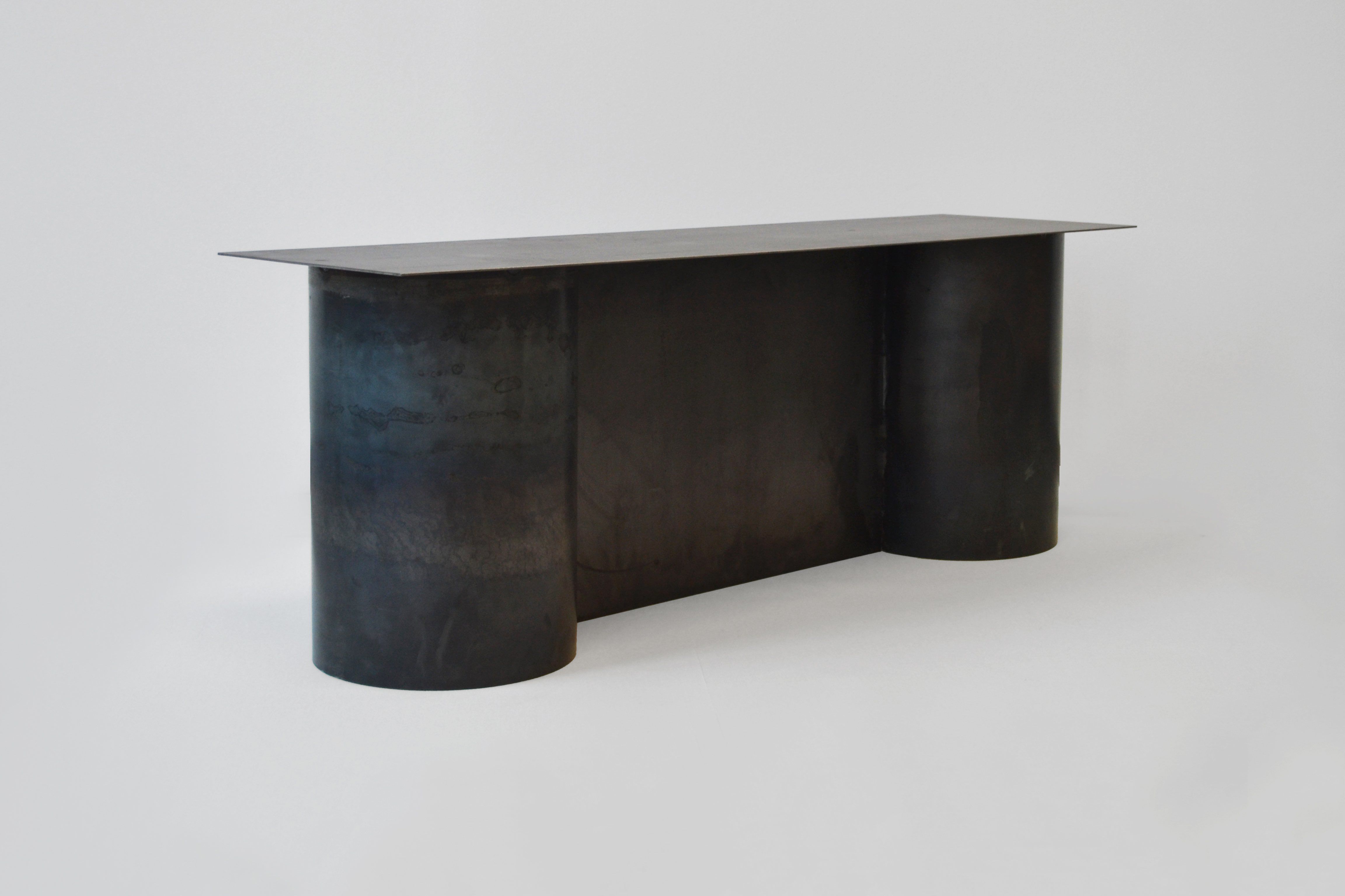 Bench Ferro Blue, part of personal collection, Ferro collection, 2019 by CARA/DAVIDE. Table. © CARA/DAVIDE