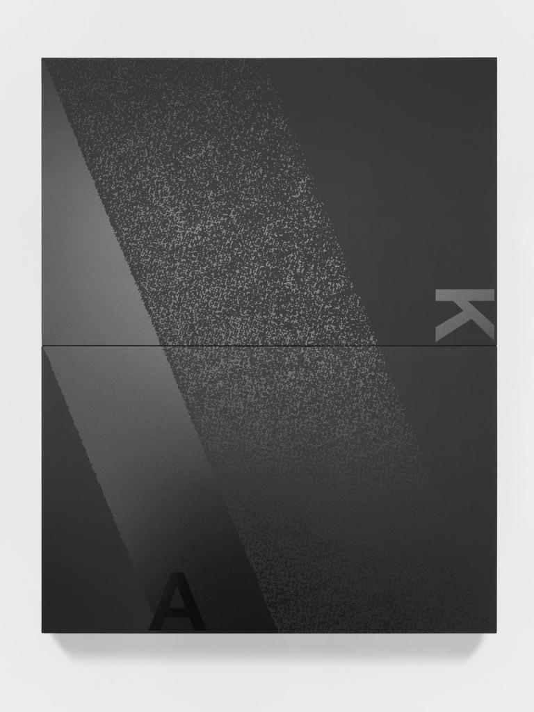 Adam Pendleton, Black Dada (AK), 2018, encre de sérigraphie et peinture aérosol sur toile, 121,9 cm × 193 cm (48" × 76"), 2 panneaux de 243,8 cm × 193 cm (96" × 76") chacun, ensemble © Adam Pendleton